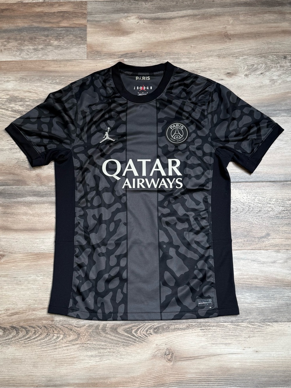PSG 23/24 Third Stadium Jersey Men’s Medium Jordan Paris Saint-German Anthracite